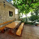 דירה Peran