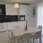 Peran * Grebaštica
