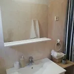 דירה Peran