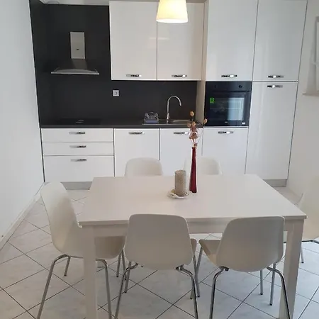 Apartman Peran