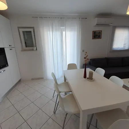 Apartman Peran