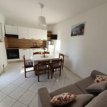 Apartmani Peran Grebaštica