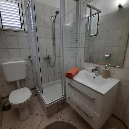 Peran Apartman