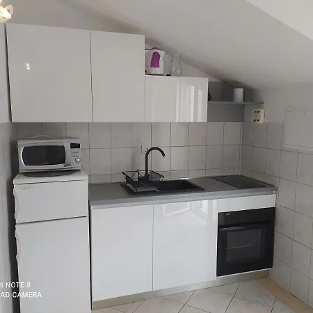 Peran Apartment Grebastica