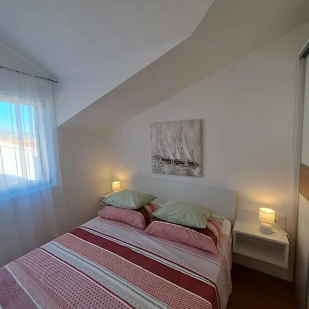 Peran * Grebaštica
