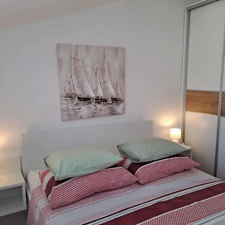 Apartment Peran