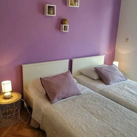 Apartment Peran