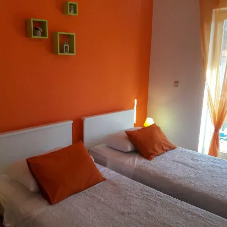 Peran Apartman