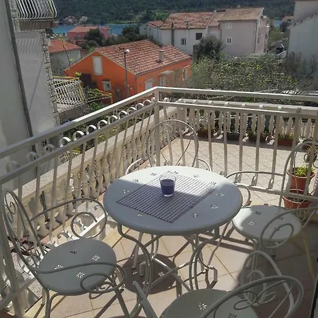 Apartment Peran