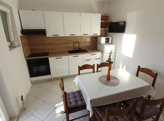 Daire Apartmani Peran *