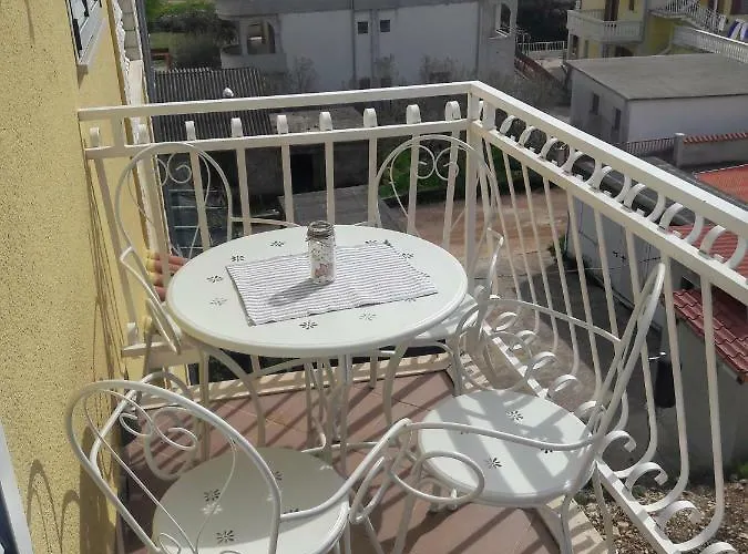 Apartmani Peran * Grebaštica