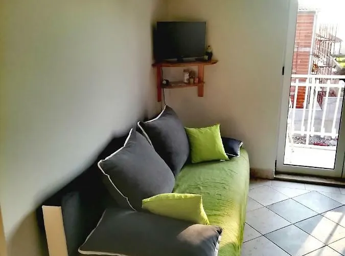 Apartment Peran Grebastica